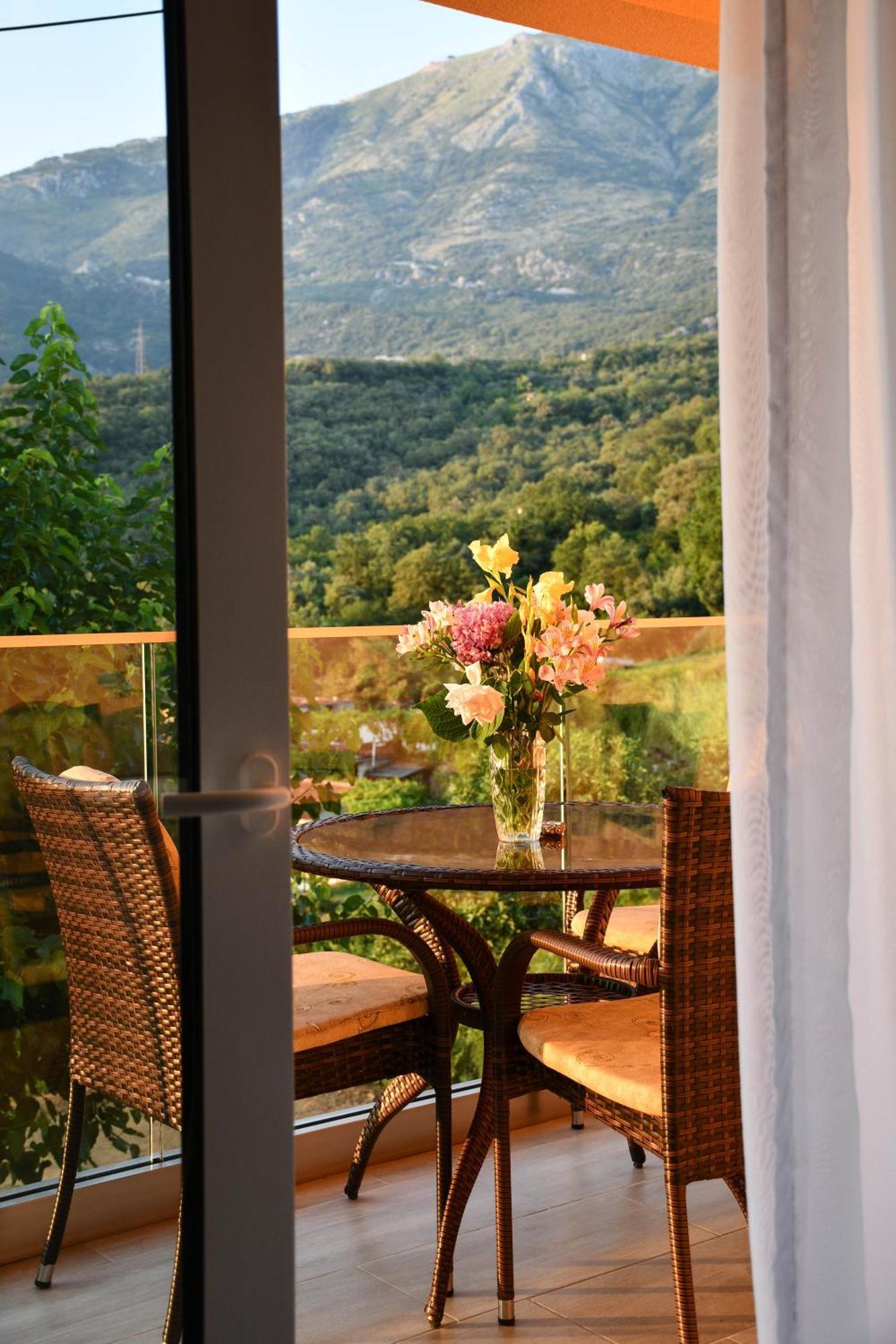 Raj Appartement Kotor Buitenkant foto